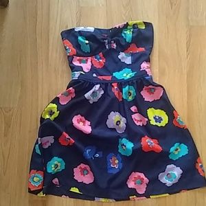 Short strapless dress